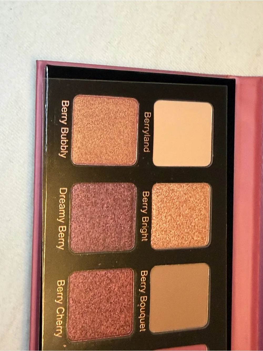 Violet Voss Berries N' Cream Dreams and essentials Eyeshadow Palette